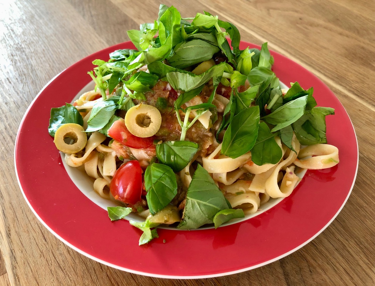 Pasta mit Gazpacho