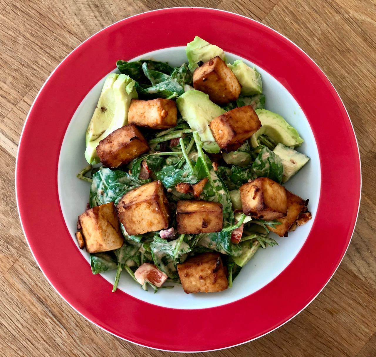 Spinatsalat mit Tofu und Sesamdressing